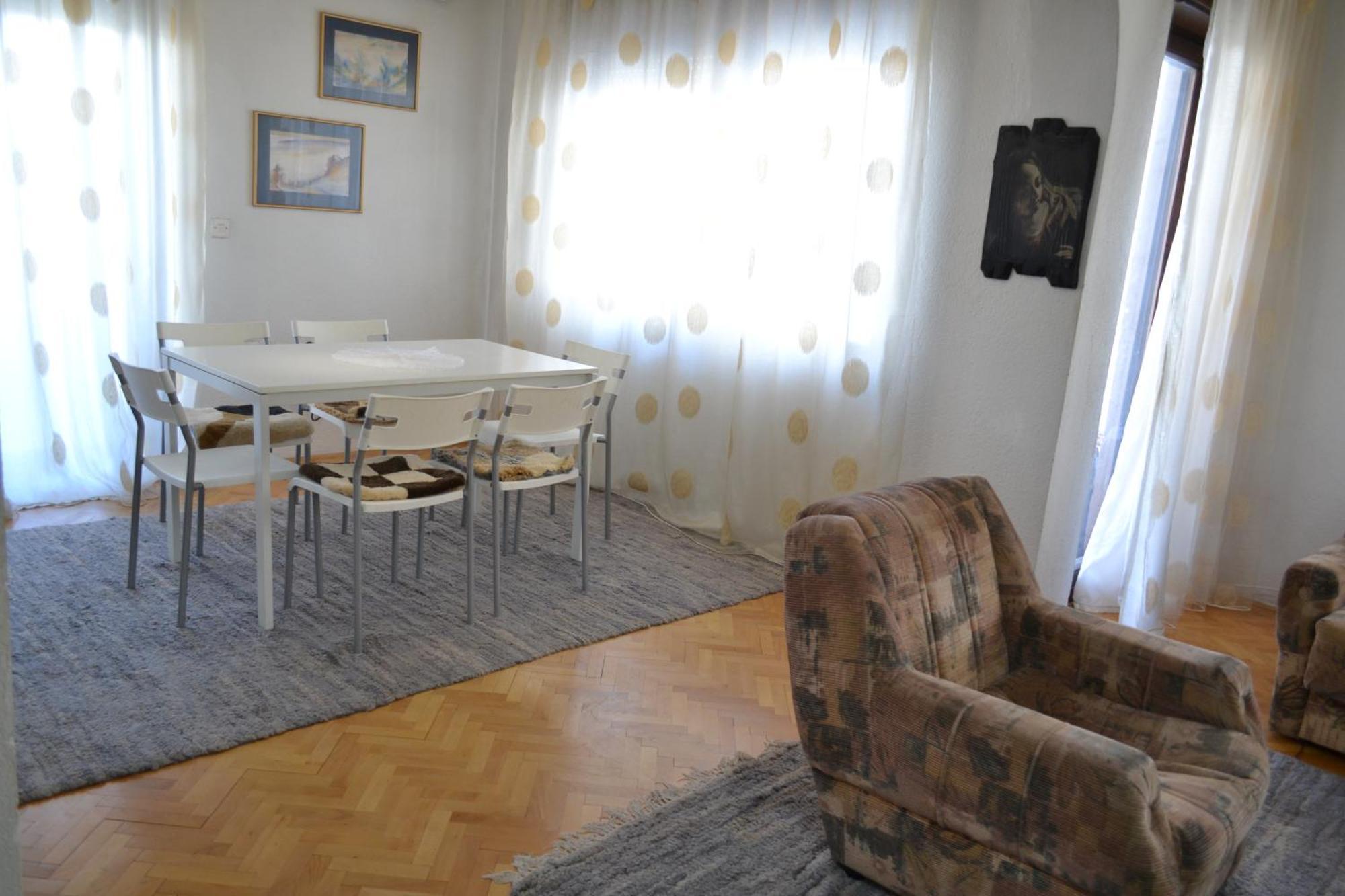 Apartment In بريليب المظهر الخارجي الصورة