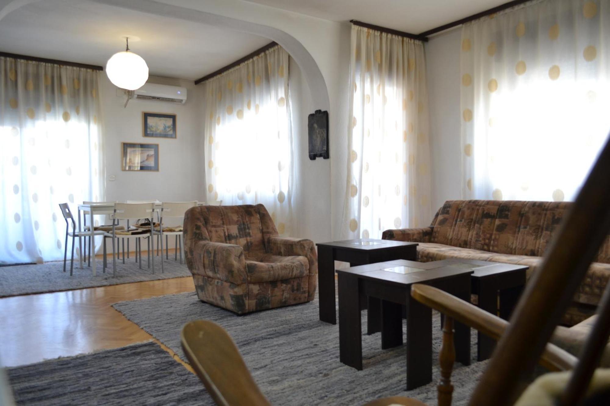 Apartment In بريليب المظهر الخارجي الصورة